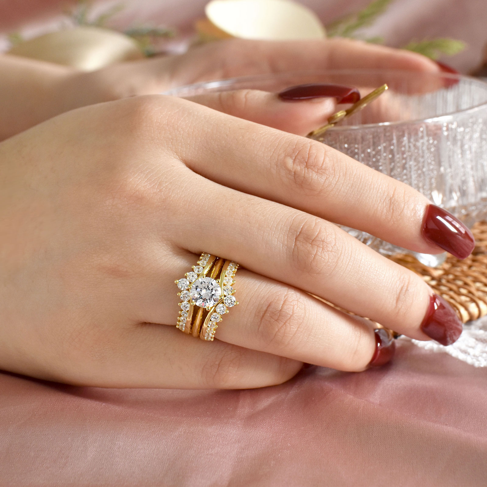 Newshe 14k Yellow Gold Plated  - Moissanite Engagement Ring 1 Carat recension och pris