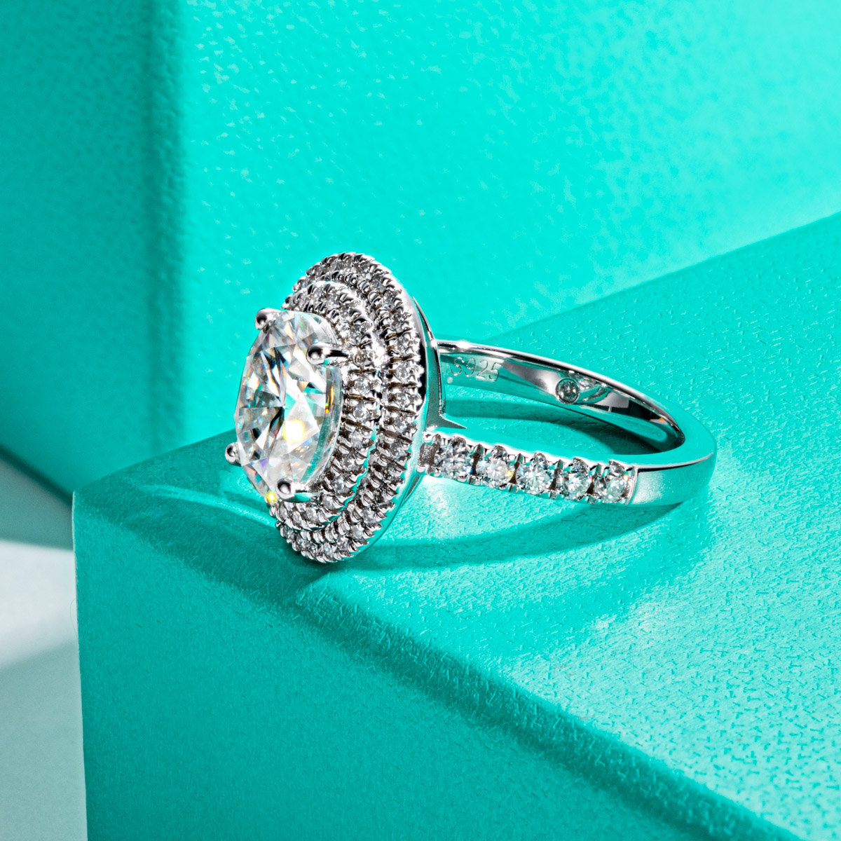 AnuJewel 3ct Oval Cut Moissani - Moissanite Engagement Ring 1 Carat recension och pris
